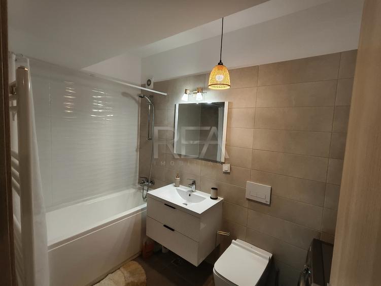 Apartament cu 3 camere decomandat, mobilat în Pipera