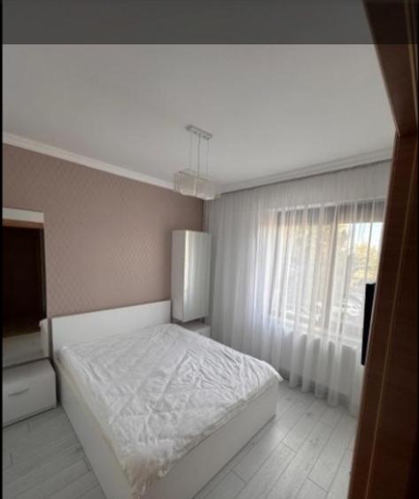 Apartament cu 3 camere decomandat, mobilat în Faleza Nord