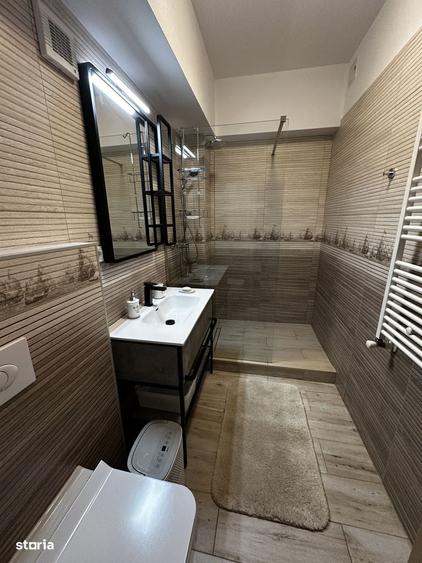 Apartament cu 4 camere, mobilat în Unirii