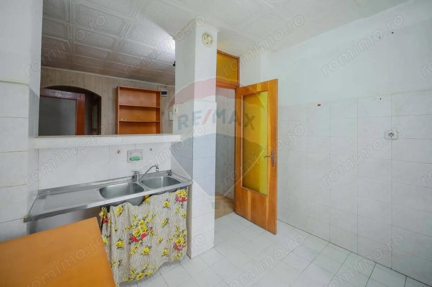 Apartament cu 2 camere decomandat în Cantemir