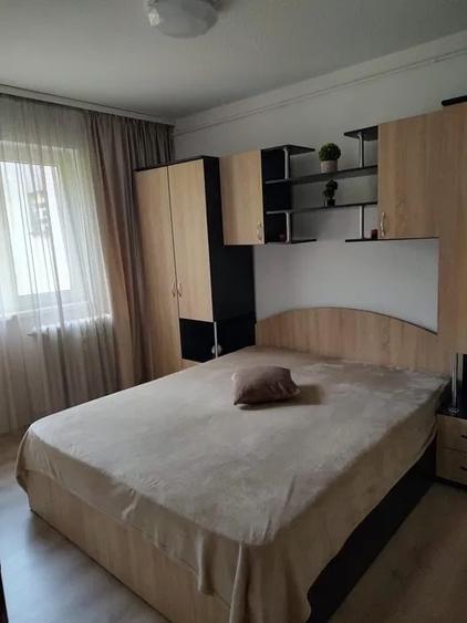 Apartament cu 2 camere semidecomandat în Brâncoveanu