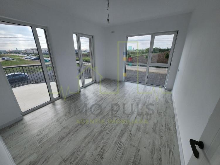 Apartament cu 3 camere decomandat în Dumbrăvița