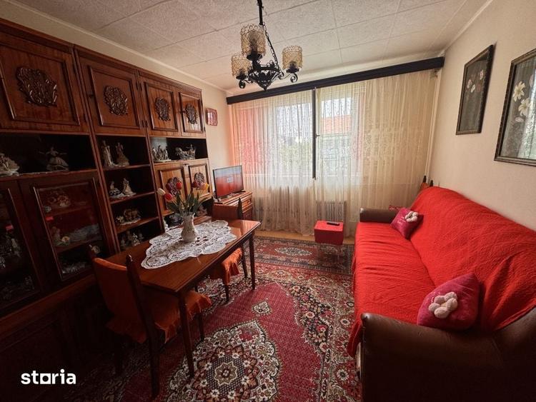 Apartament cu 3 camere decomandat în Lăpuș Argeș