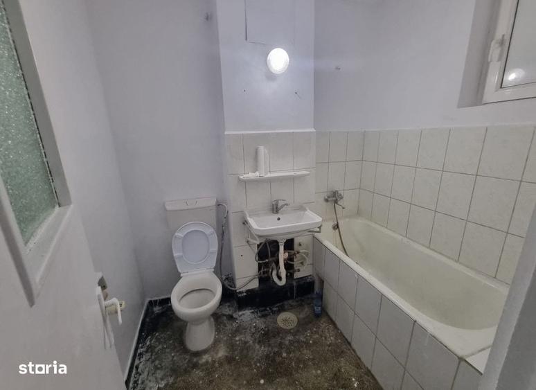 Apartament cu 2 camere semidecomandat în Tătărași