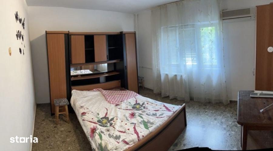 Apartament cu 2 camere decomandat în 13 Septembrie