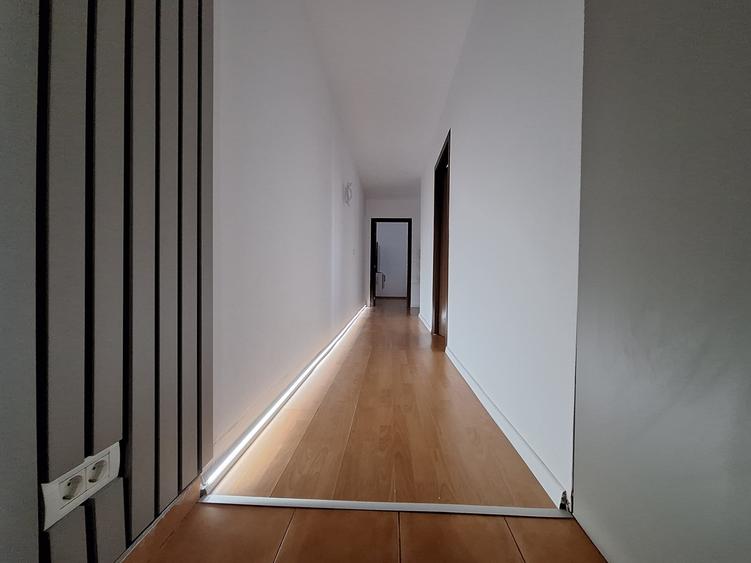 Apartament cu 2 camere decomandat, mobilat în Freidorf