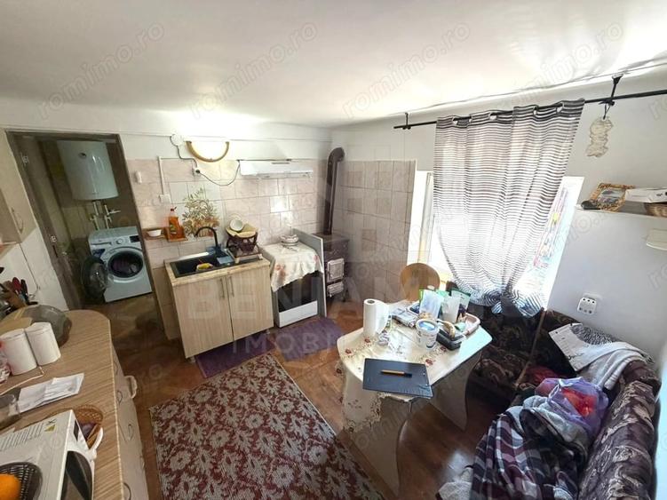 Casă cu 1 camere cu Teren 282 Mp în Romanești