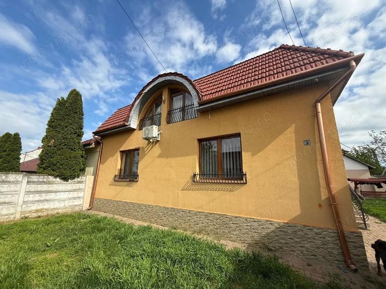 Casă cu 7 camere în Semicentral