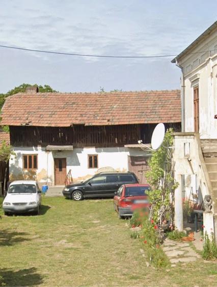 Casă cu Teren 1300 Mp în Central