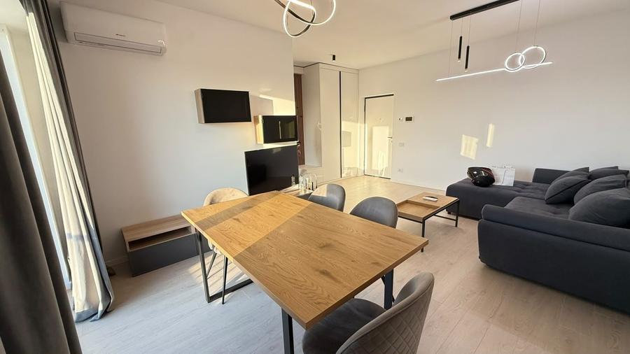 Apartament cu 2 camere decomandat, mobilat în Sisești