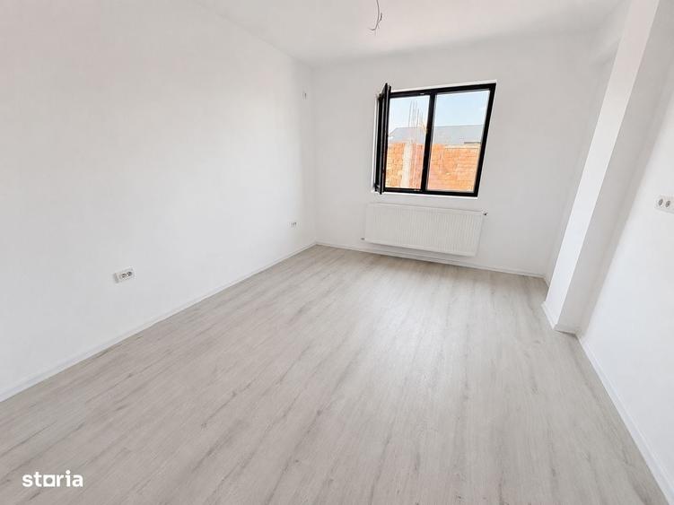 Casă cu 4 camere cu Teren 200 Mp în Central