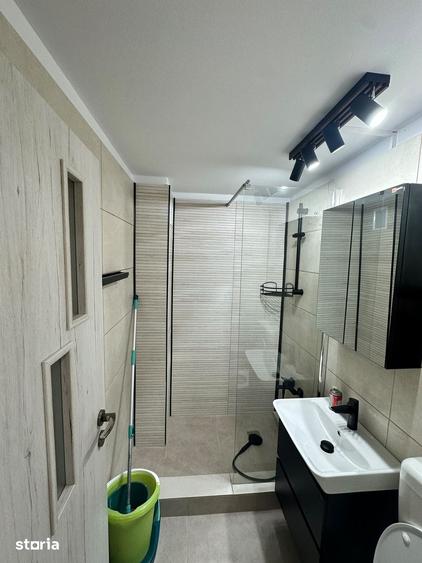 Apartament cu 4 camere în 13 Septembrie