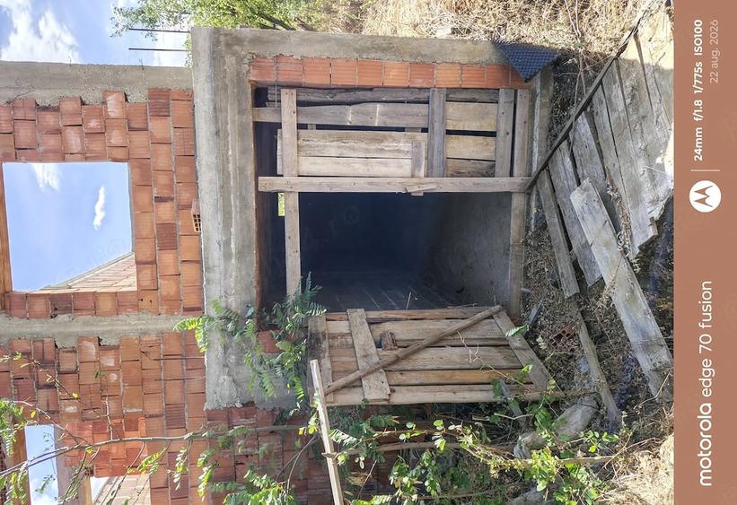 Casă cu Teren 1519 Mp în Drauț