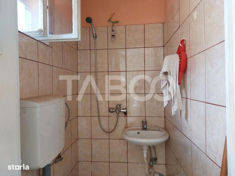 Comision 0-Apartament 2 camere 37mp la casa necesita renovare Cisnadie - 9