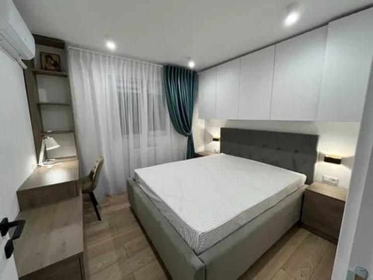 Apartament cu 2 camere decomandat, mobilat în Hala Centrală