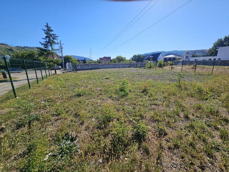 Teren de 550 mp, în Exterior Vest