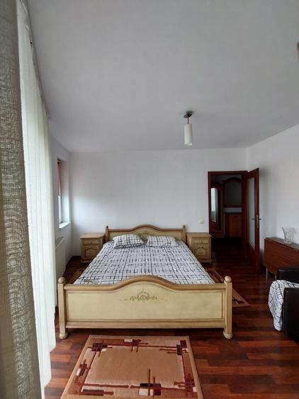 Apartament cu 2 camere decomandat în Zorilor