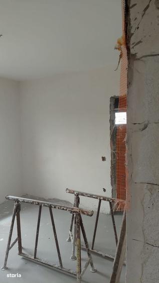 Casă cu 4 camere cu Teren 450 Mp în Malu Mare