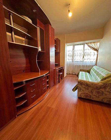 Apartament cu 3 camere decomandat în Păcurari