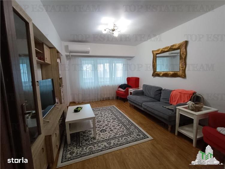 Apartament cu 3 camere decomandat în 1 Mai