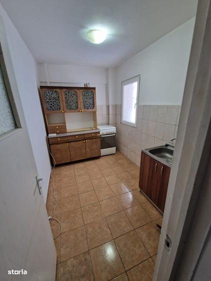 Apartament cu 4 camere decomandat în Militari