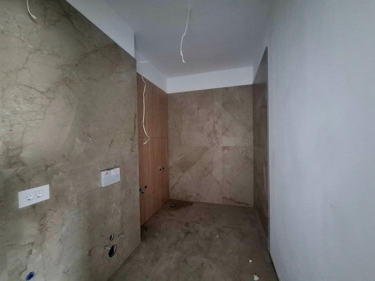 Apartament cu 2 camere semidecomandat în Prelungirea Ghencea