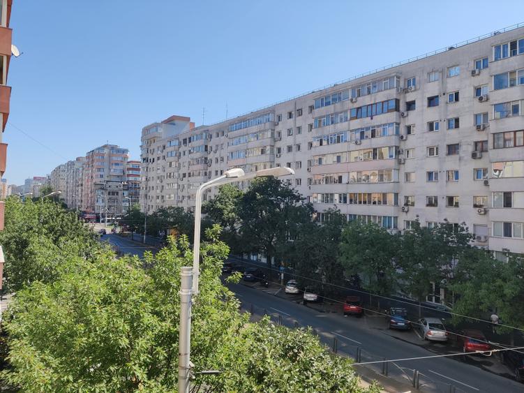 Apartament cu 2 camere semidecomandat în Moșilor