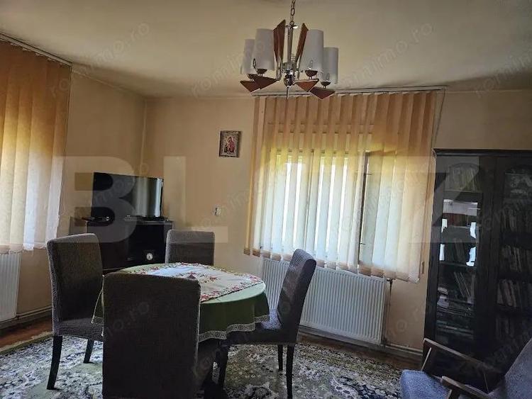 Casă cu 4 camere cu Teren 2432 Mp în Central