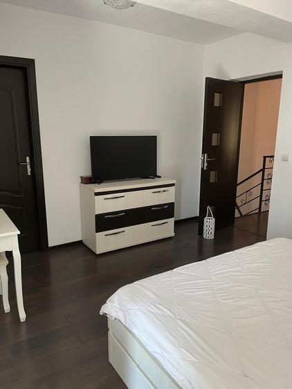 Casă cu 3 camere cu Teren 142 Mp în Cetate