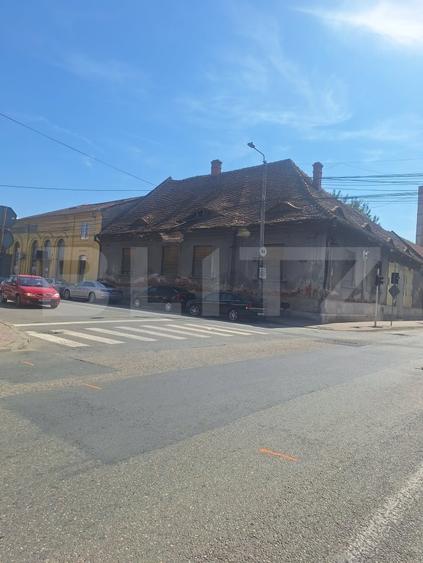 Casă individuală cu 4 camere cu Canalizare în Lugoj