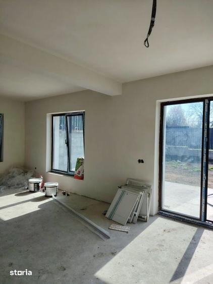 Casă cu 4 camere cu Teren 463 Mp în Apahida