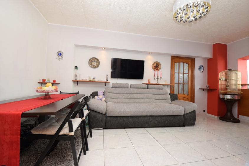 Apartament cu 3 camere semidecomandat în Nicolae Grigorescu