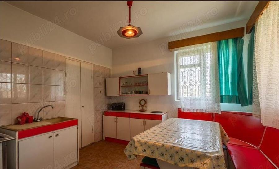 Casă cu 3 camere cu Teren 3800 Mp în Viperești