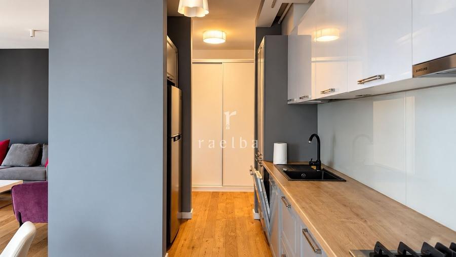 Apartament cu 2 camere semidecomandat, mobilat în Băneasa