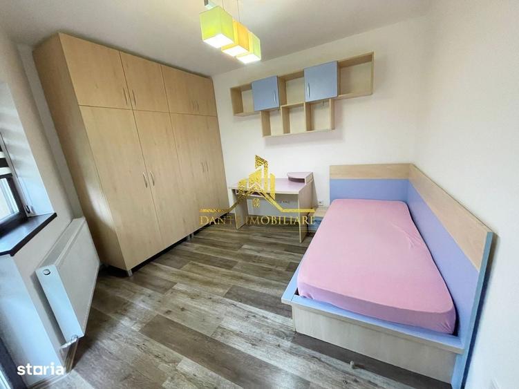 Apartament cu 3 camere semidecomandat în Bună Ziua