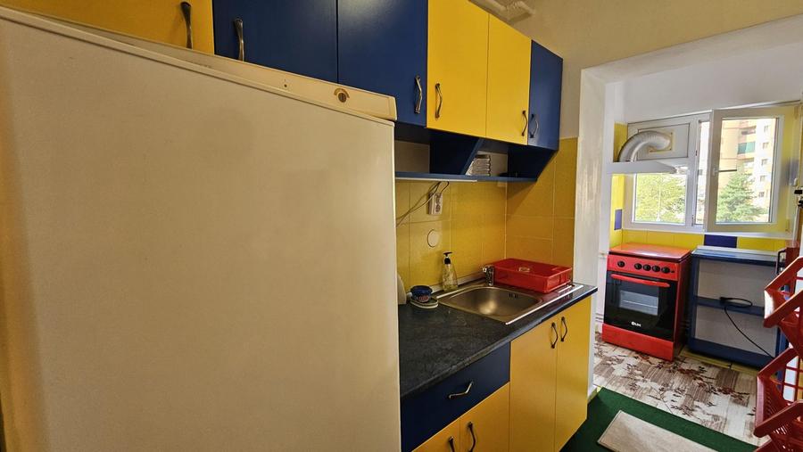 Spitalul Judetean-str Carpatilor apartament de inchiriat, mobilat,parcare - 3