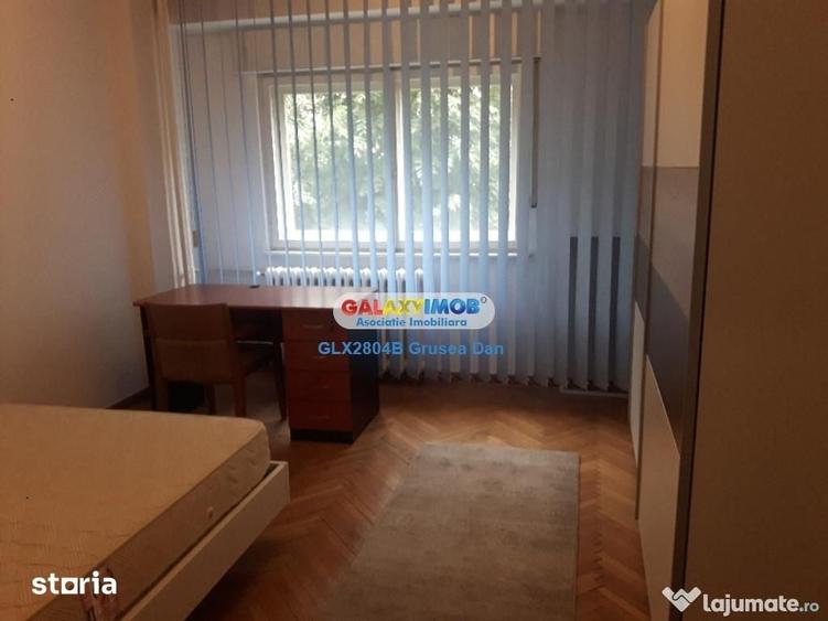 Apartament cu 3 camere în Centrul Civic