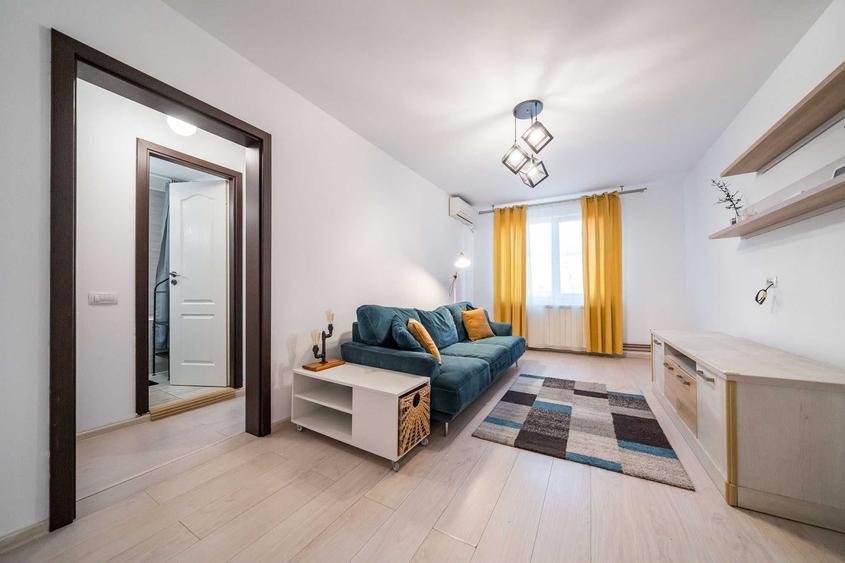 Apartament cu 3 camere semidecomandat în Chișinau