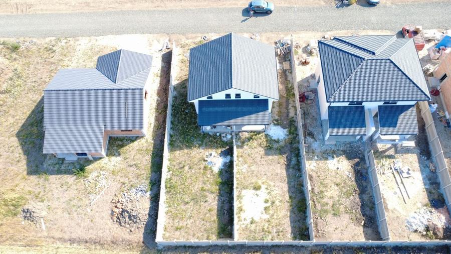 Duplex cu 2 camere cu Canalizare în Remetea Mare