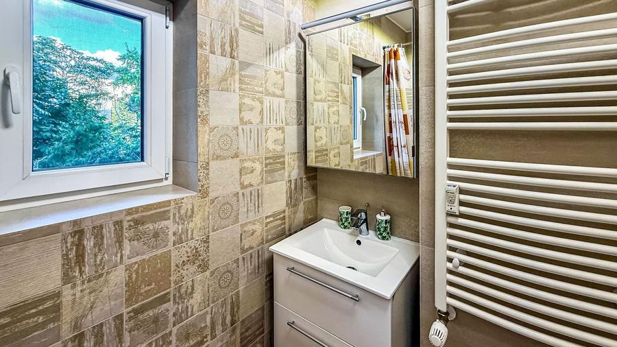 Apartament cu 3 camere decomandat, mobilat în Unirii