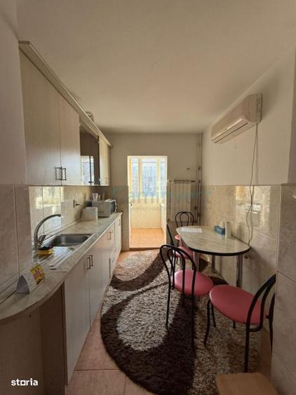 Apartament cu 3 camere decomandat în Rogerius