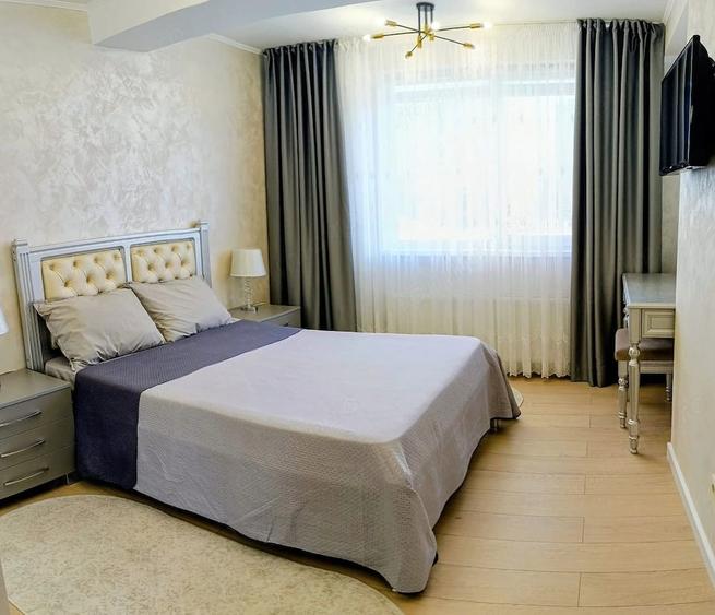 Garsonieră decomandată în Romană