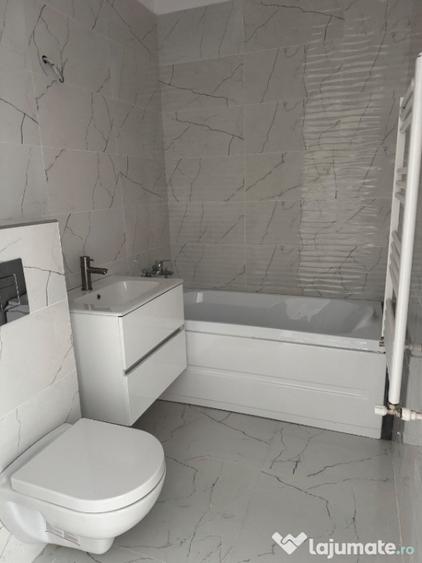 Apartament cu 3 camere decomandat, mobilat în Metalurgiei