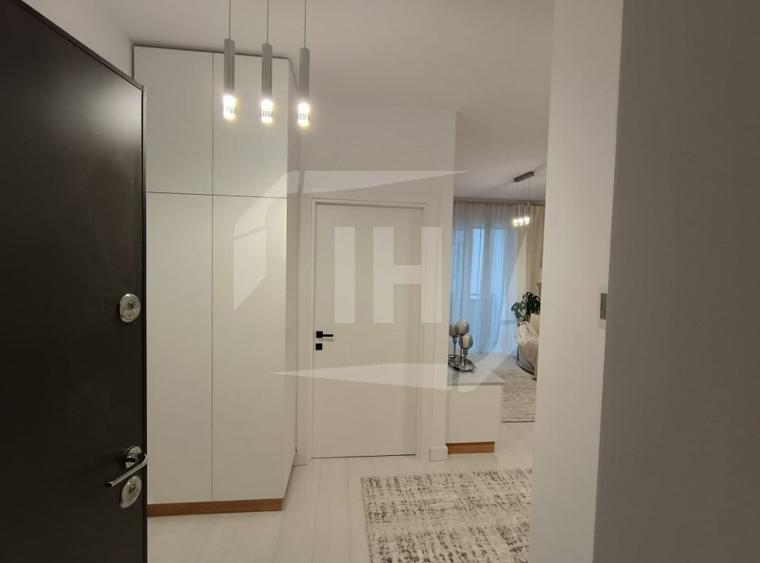Apartament cu 2 camere semidecomandat, mobilat în Mărăști