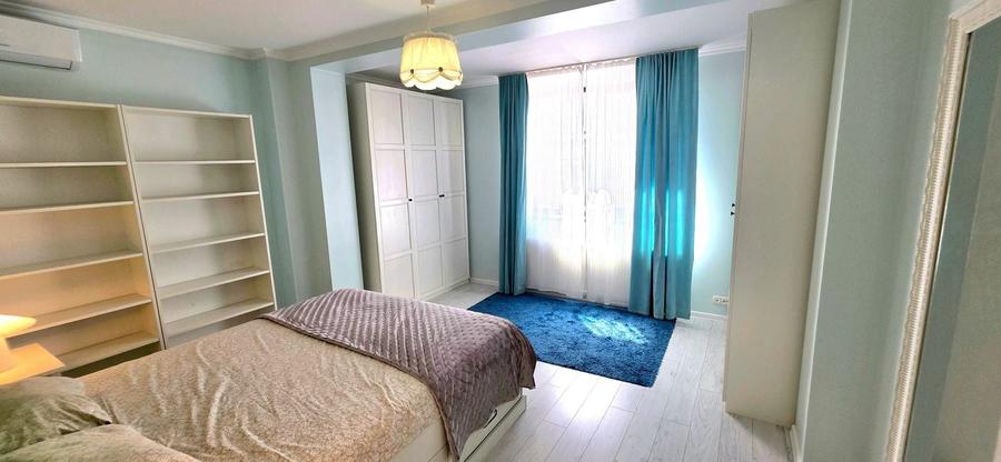 Apartament cu 4 camere decomandat în Cișmigiu