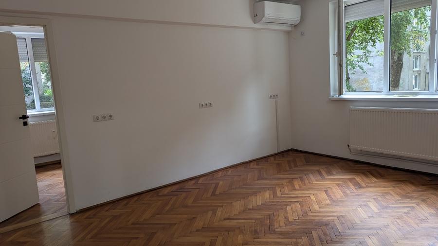 Apartament cu 2 camere semidecomandat, mobilat în Ultracentral