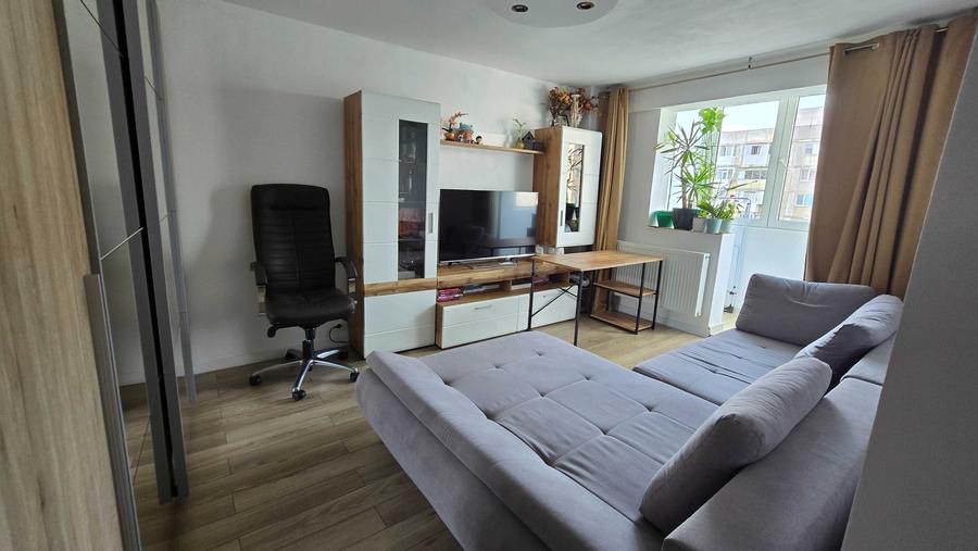 Apartament cu 2 camere decomandat în Militari