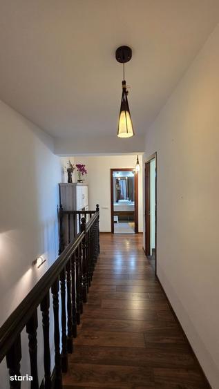 Apartament cu 5 camere semidecomandat, mobilat în Gheorgheni