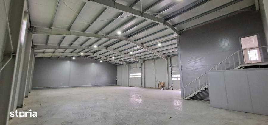Spațiu comercial, de 600 mp, în Stupini