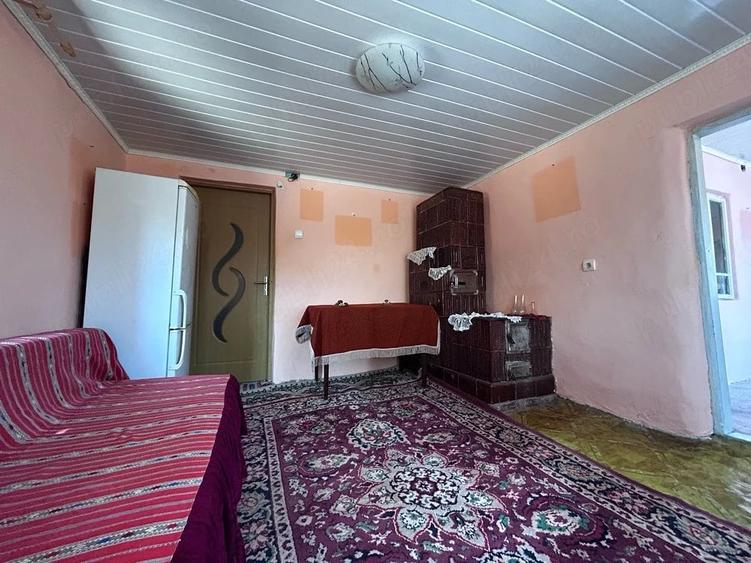 Casă cu 3 camere cu Teren 1970 Mp în Drăgotești